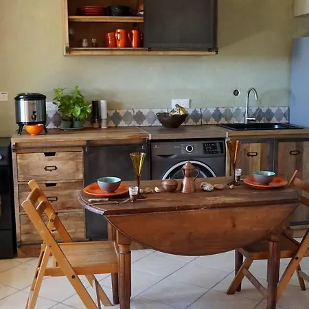 Lovely 1-Bed Apartment Literally On The Beach Cerbère Exterior foto